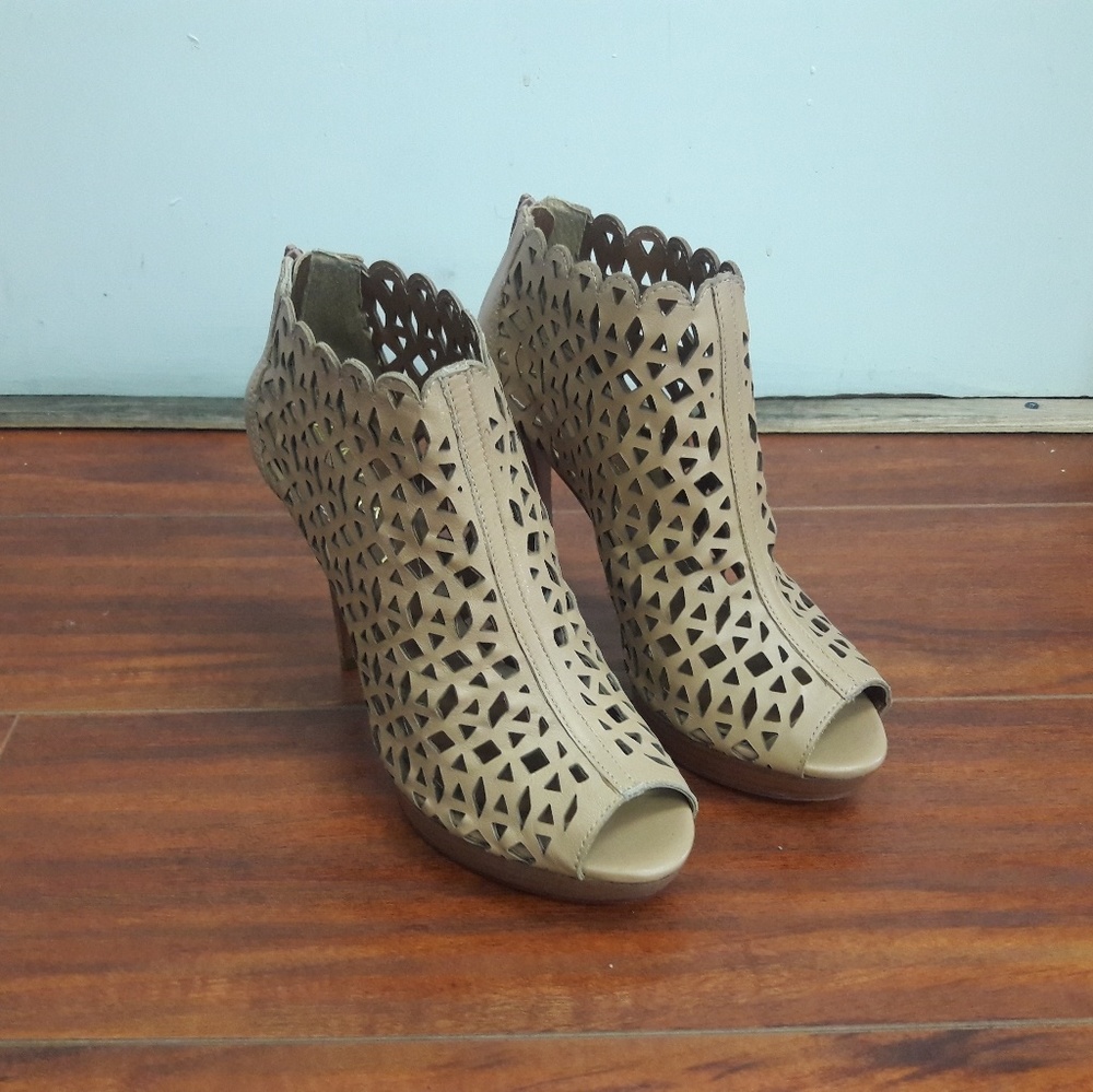 Amiana leather heels